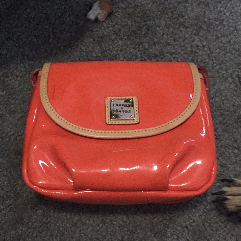 DB patent leather crossbody